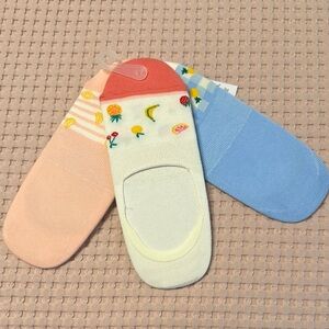 Old Navy No Show Sneaker Socks Fruit Design